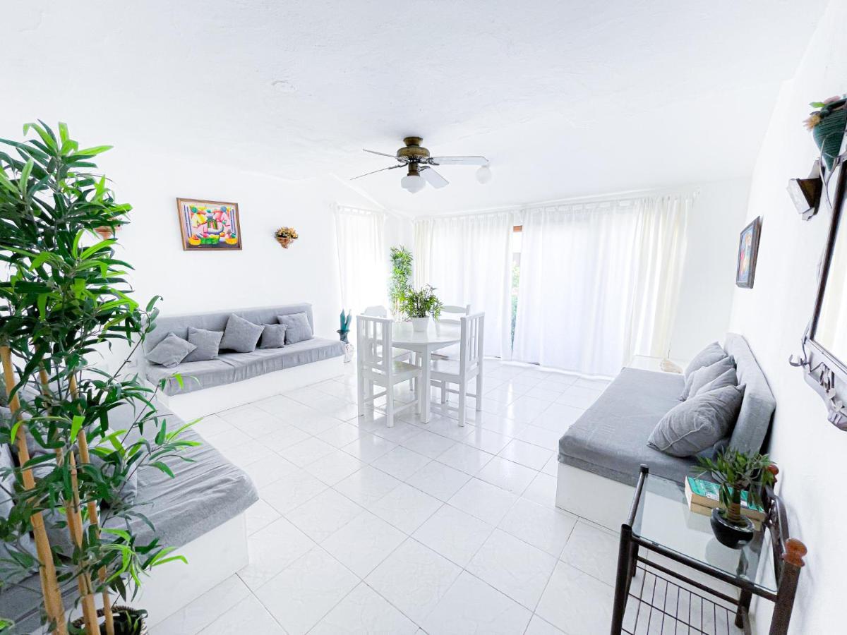 Villas & Apartments Vacation Hotel Rentals Long Term Bavaro Los Corales Punta Cana Exterior foto